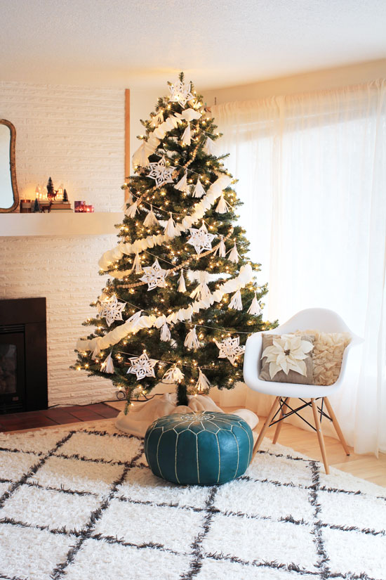 Wish Paper Decorative Tree & Ornaments - Off White & Gold